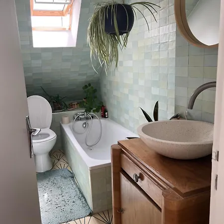Appartamento Bright, Cosy & Quiet 10th Arrondissement Parigi